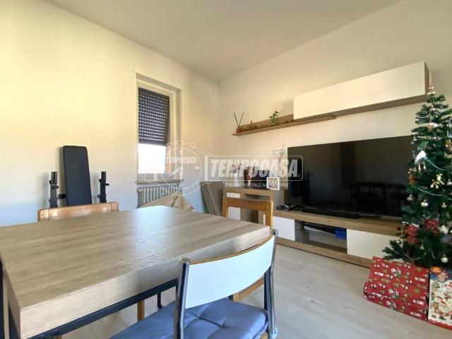 Appartamento in vendita a Prato, Piemonte