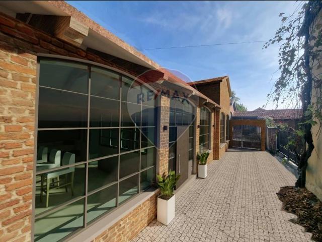 Villa Indipendente in vendita a Prato, Piemonte
