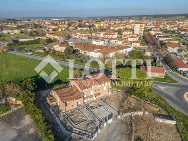 Attico in vendita a Bientina, Toscana