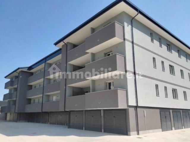 Appartamento in vendita a Binasco, Milano