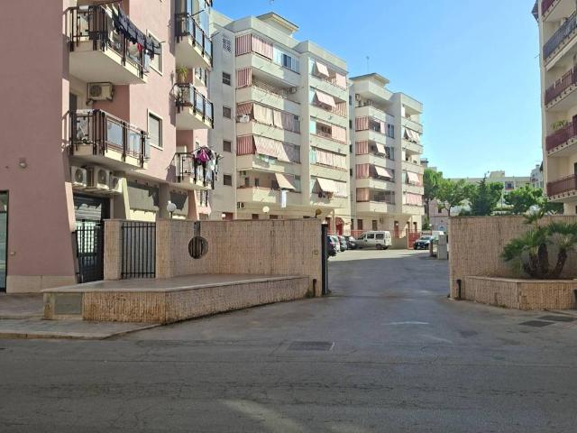 Appartamento in vendita a Quartiere 167, Puglia