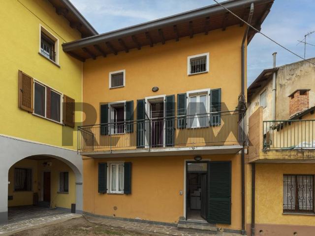 Appartamento in vendita a Ronco, Bisuschio