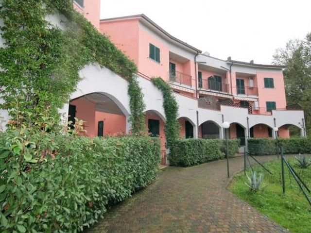Appartamento in vendita a Ameglia, Liguria