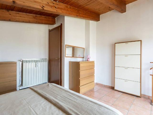 Appartamento in vendita a Bollate, Lombardia