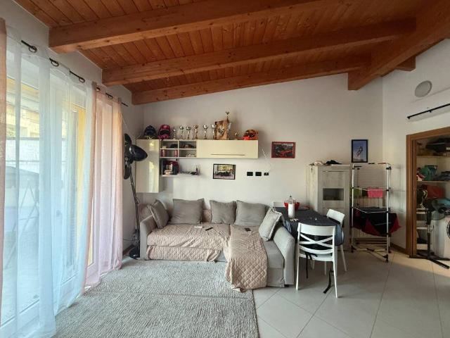 Appartamento in vendita a Madonna in Campagna, Bollate