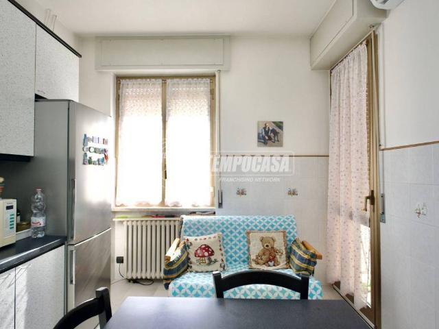 Appartamento in vendita a Bollate, Lombardia