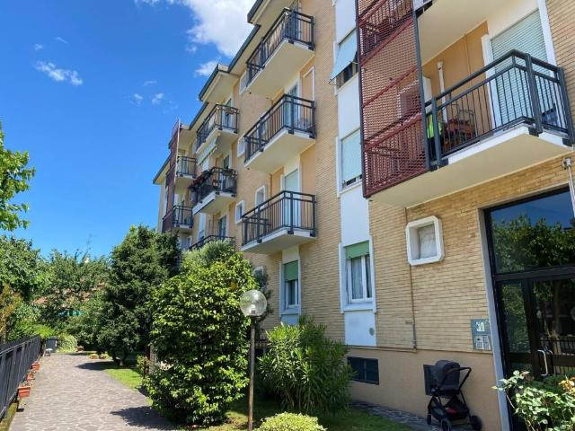 Appartamento in vendita a Cascina Corridori, Bollate