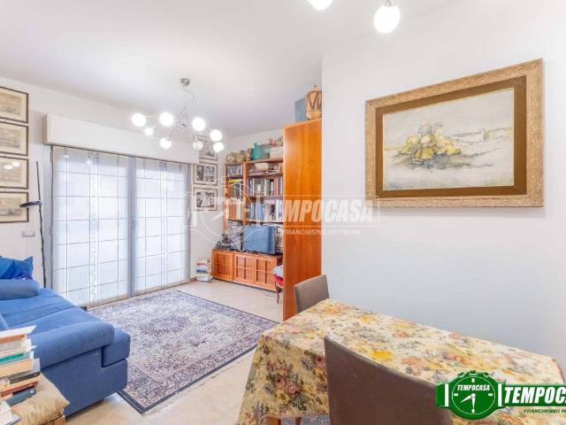 Appartamento in vendita a Canton Sciattin, Bollate
