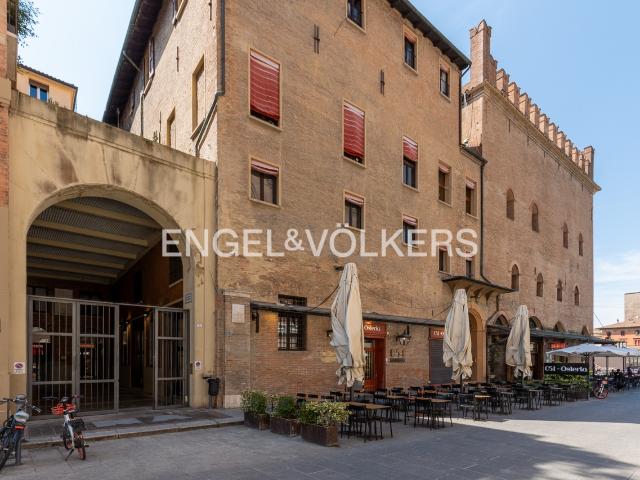 Appartamento in vendita a Santo Stefano, Bologna