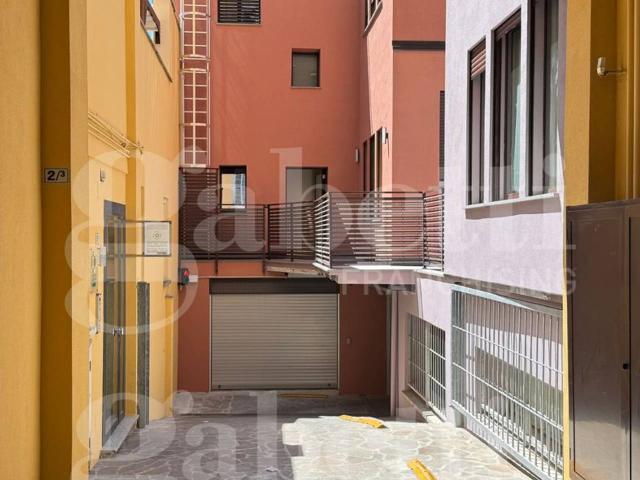 Appartamento in vendita a Porto-Saragozza, Bologna