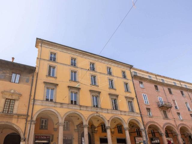 Appartamento in vendita a Santo Stefano, Bologna