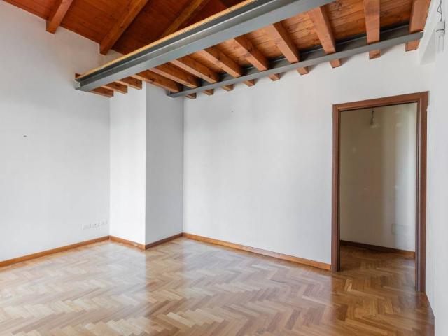 Appartamento in vendita a Quartiere Navile, Bologna