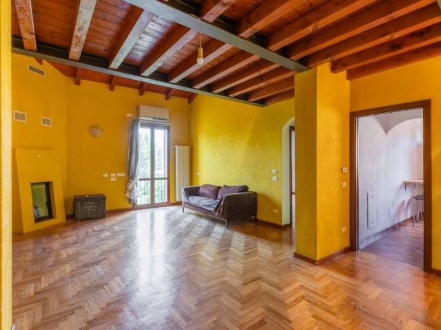 Appartamento in vendita a Quartiere Navile, Bologna