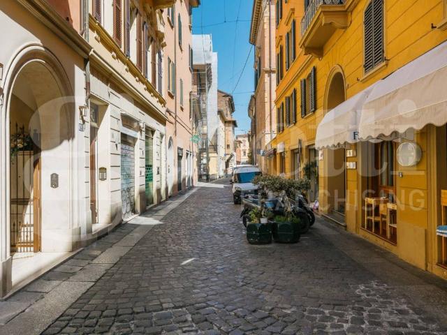 Appartamento in vendita a Santo Stefano, Bologna