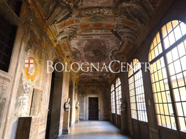 Appartamento in vendita a Santo Stefano, Bologna