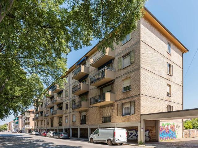 Appartamento in vendita a San Donato-San Vitale, Bologna