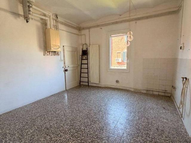 Appartamento in vendita a Quartiere Navile, Bologna