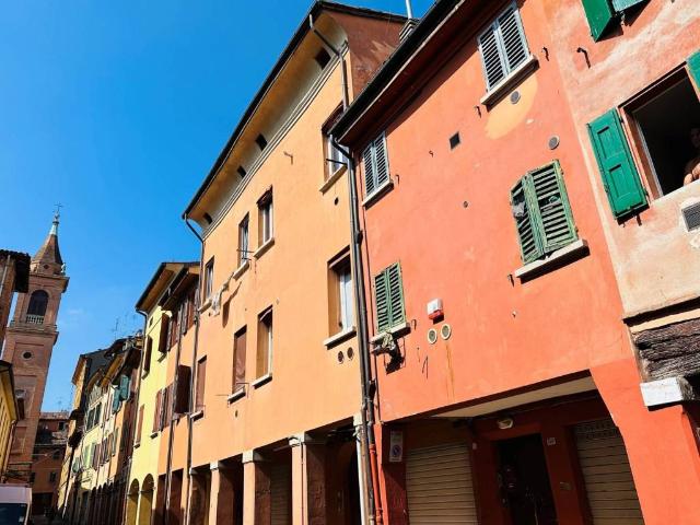 Appartamento in vendita a Malpighi, Bologna