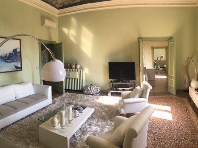 Appartamento in vendita a Porto-Saragozza, Bologna
