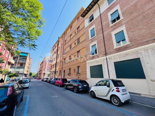 Appartamento in vendita a Porto-Saragozza, Bologna