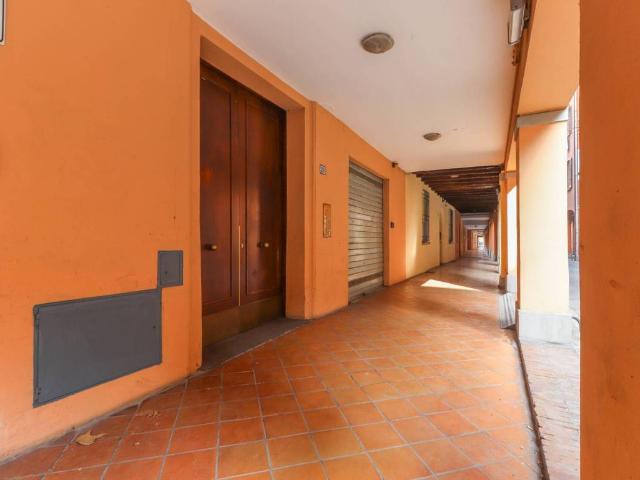 Appartamento in vendita a Porto-Saragozza, Bologna