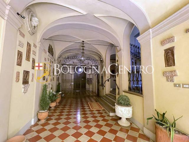 Appartamento in vendita a Porto-Saragozza, Bologna