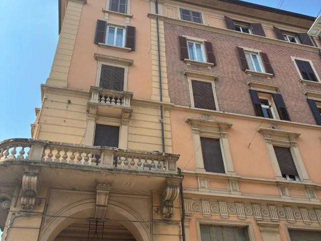 Appartamento in vendita a Quartiere Navile, Bologna