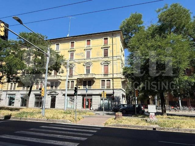 Appartamento in vendita a Porto-Saragozza, Bologna