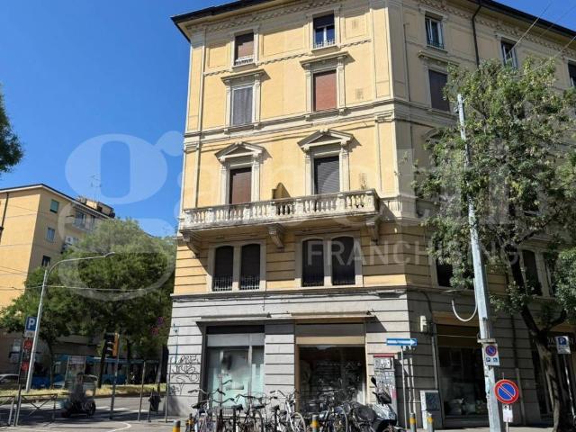 Appartamento in vendita a Porto-Saragozza, Bologna