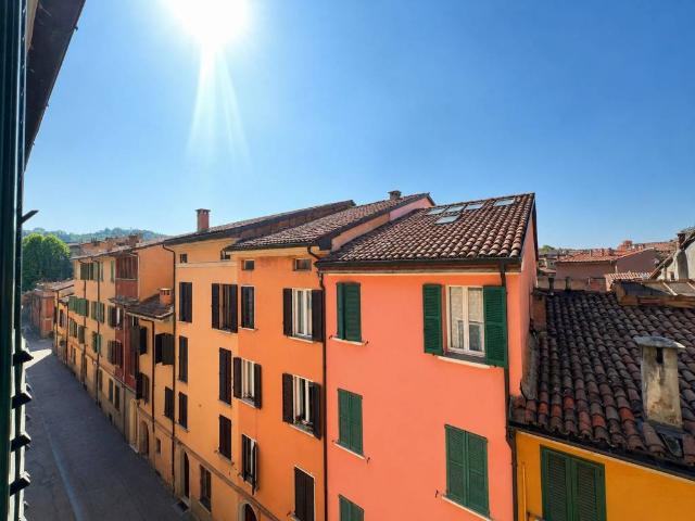 Appartamento in vendita a Santo Stefano, Bologna