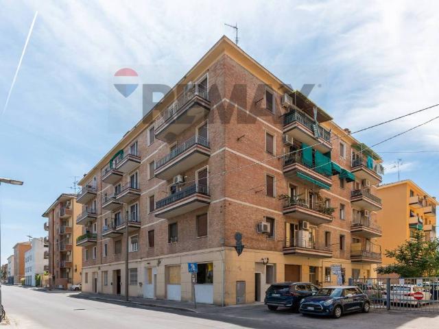 Appartamento in vendita a Porto-Saragozza, Bologna