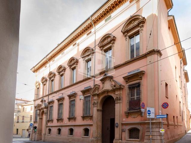 Appartamento in vendita a Porto-Saragozza, Bologna