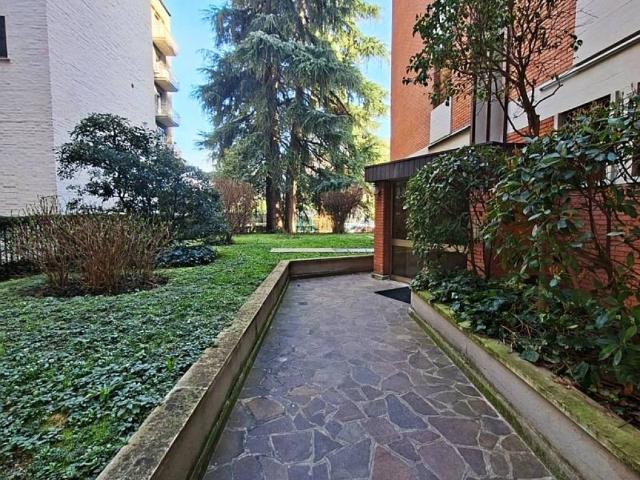 Appartamento in vendita a Porto-Saragozza, Bologna