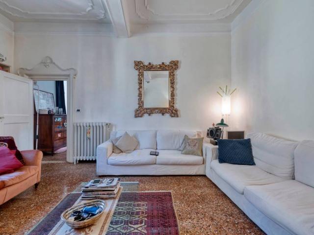 Appartamento in vendita a Porto-Saragozza, Bologna