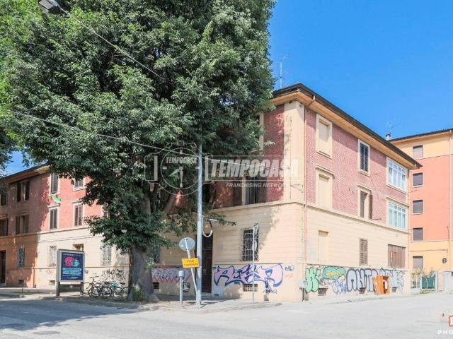 Appartamento in vendita a San Donato-San Vitale, Bologna