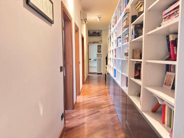 Appartamento in vendita a San Donato-San Vitale, Bologna