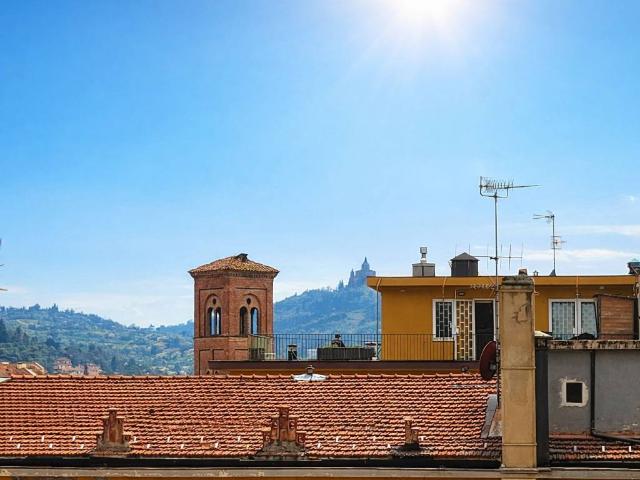 Appartamento in vendita a Porto-Saragozza, Bologna