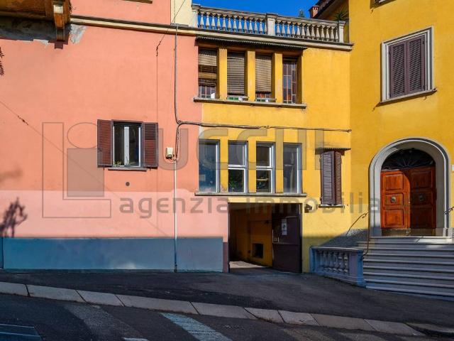 Appartamento in vendita a Santo Stefano, Bologna