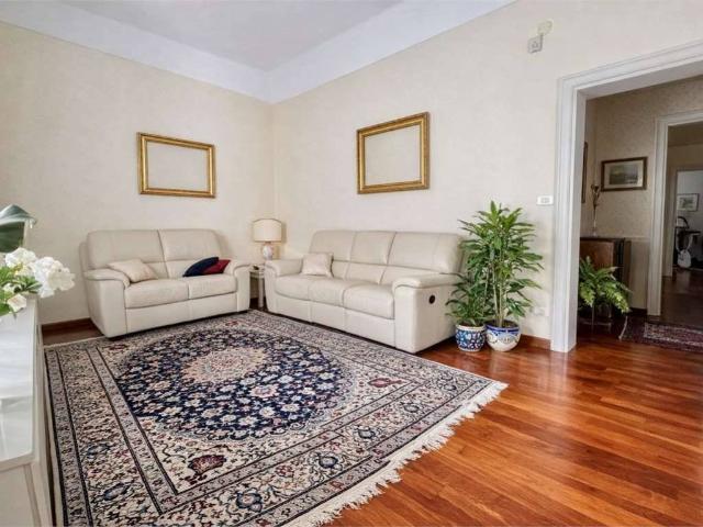 Appartamento in vendita a Santo Stefano, Bologna