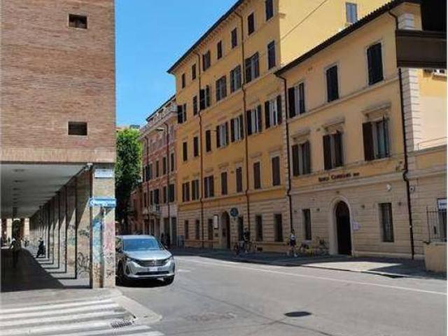 Appartamento in vendita a Ghetto ebraico, Bologna