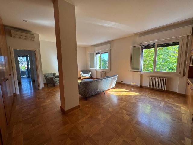 Appartamento in vendita a Porto-Saragozza, Bologna