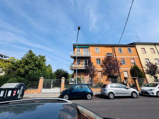 Appartamento in vendita a San Donato-San Vitale, Bologna