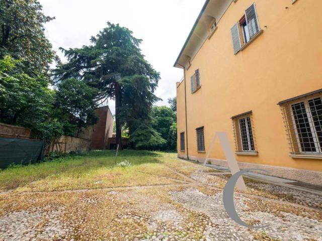 Appartamento in vendita a Santo Stefano, Bologna