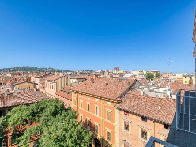 Appartamento in vendita a Porto-Saragozza, Bologna