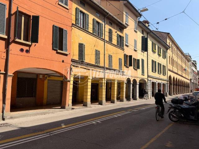 Appartamento in vendita a Porto-Saragozza, Bologna