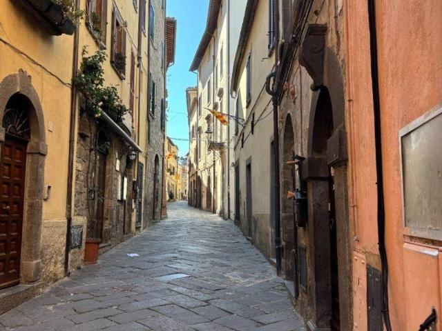 Appartamento in vendita a Bolsena, Lazio