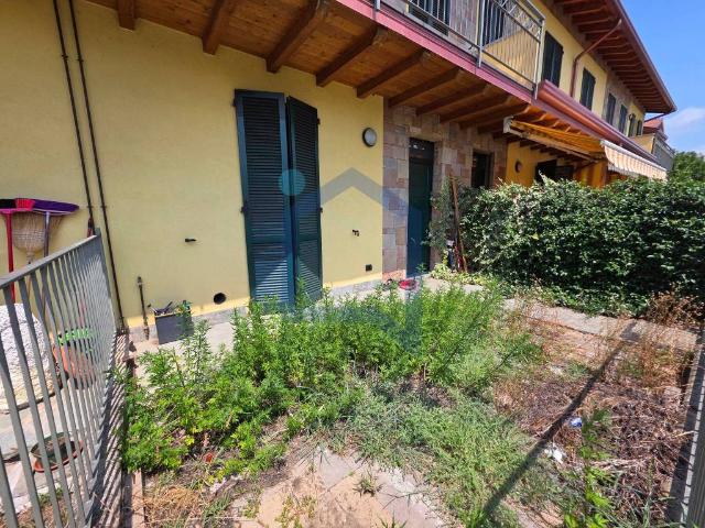 Appartamento in vendita a Boltiere, Lombardia