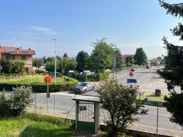 Appartamento in vendita a Boltiere, Lombardia
