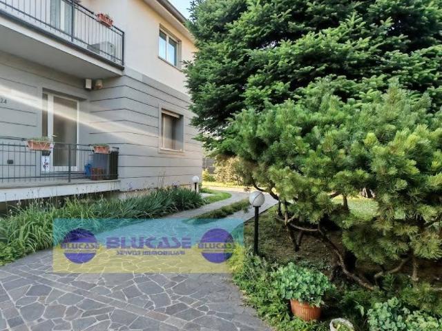 Villa Indipendente in vendita a Boltiere, Lombardia