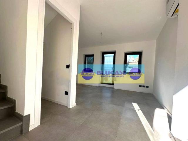 Appartamento in vendita a Boltiere, Lombardia